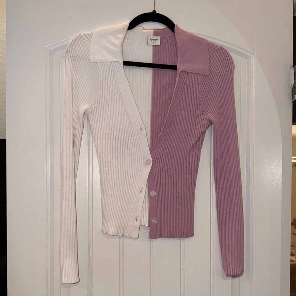 Abercrombie & Fitch | White & Purple Spilt Cardigan Size Small